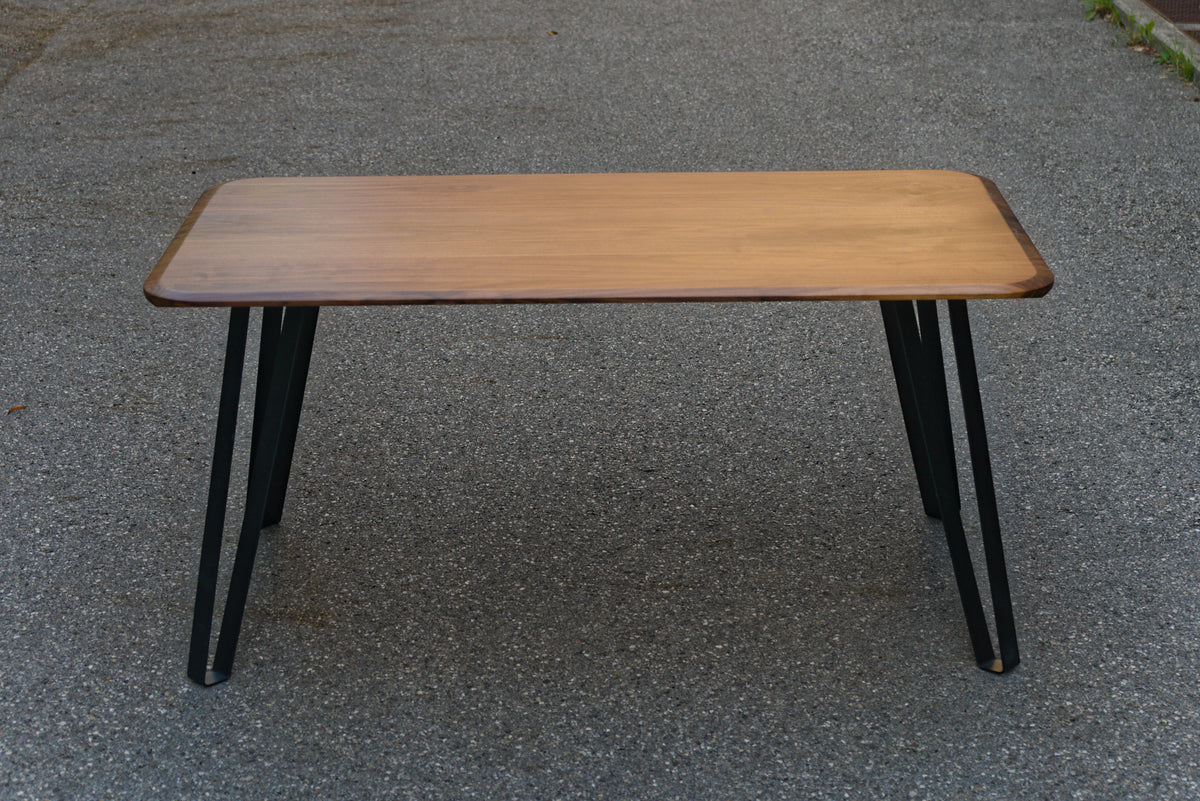 Desk SF46 — alternate interior setting
